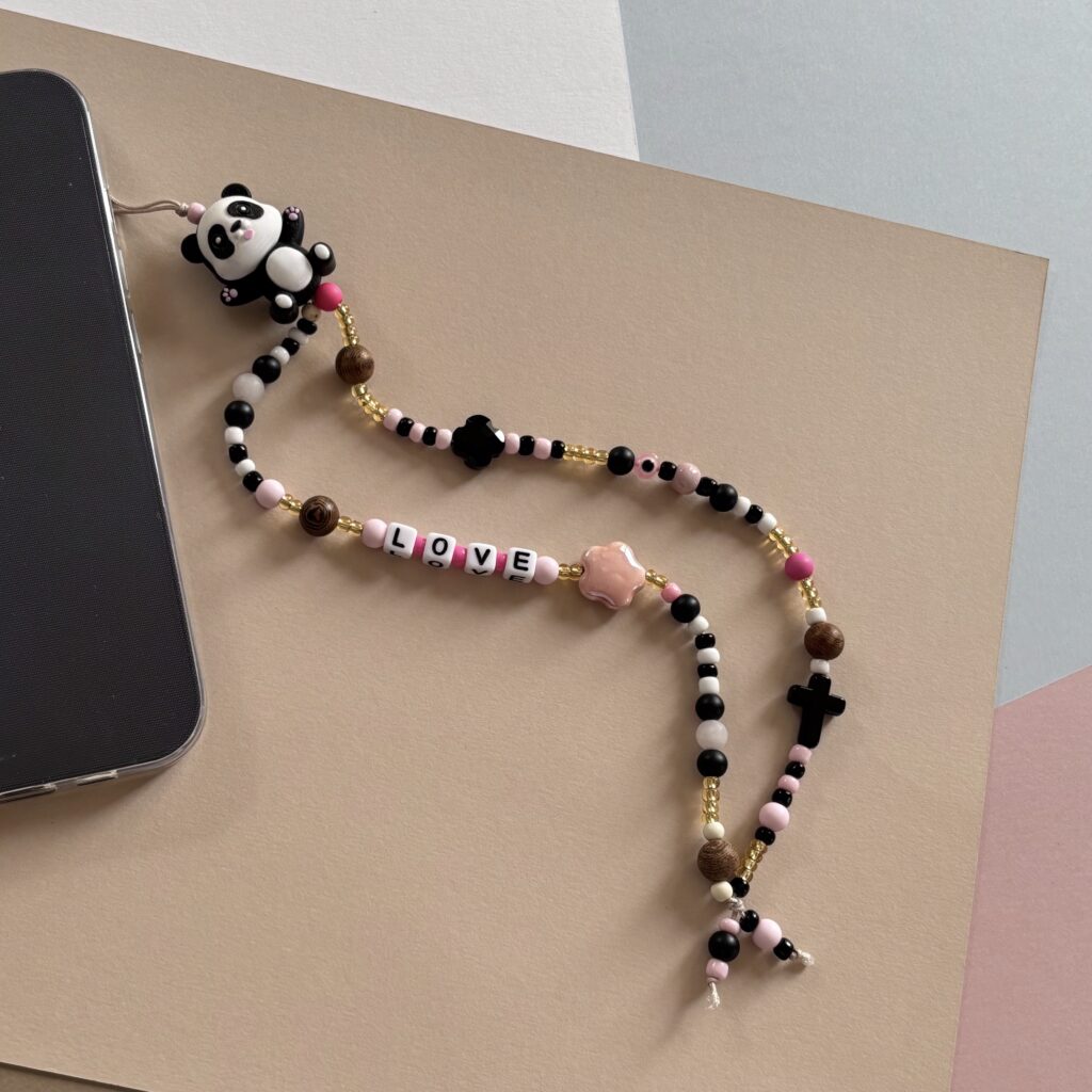 Lanière de téléphone en perles